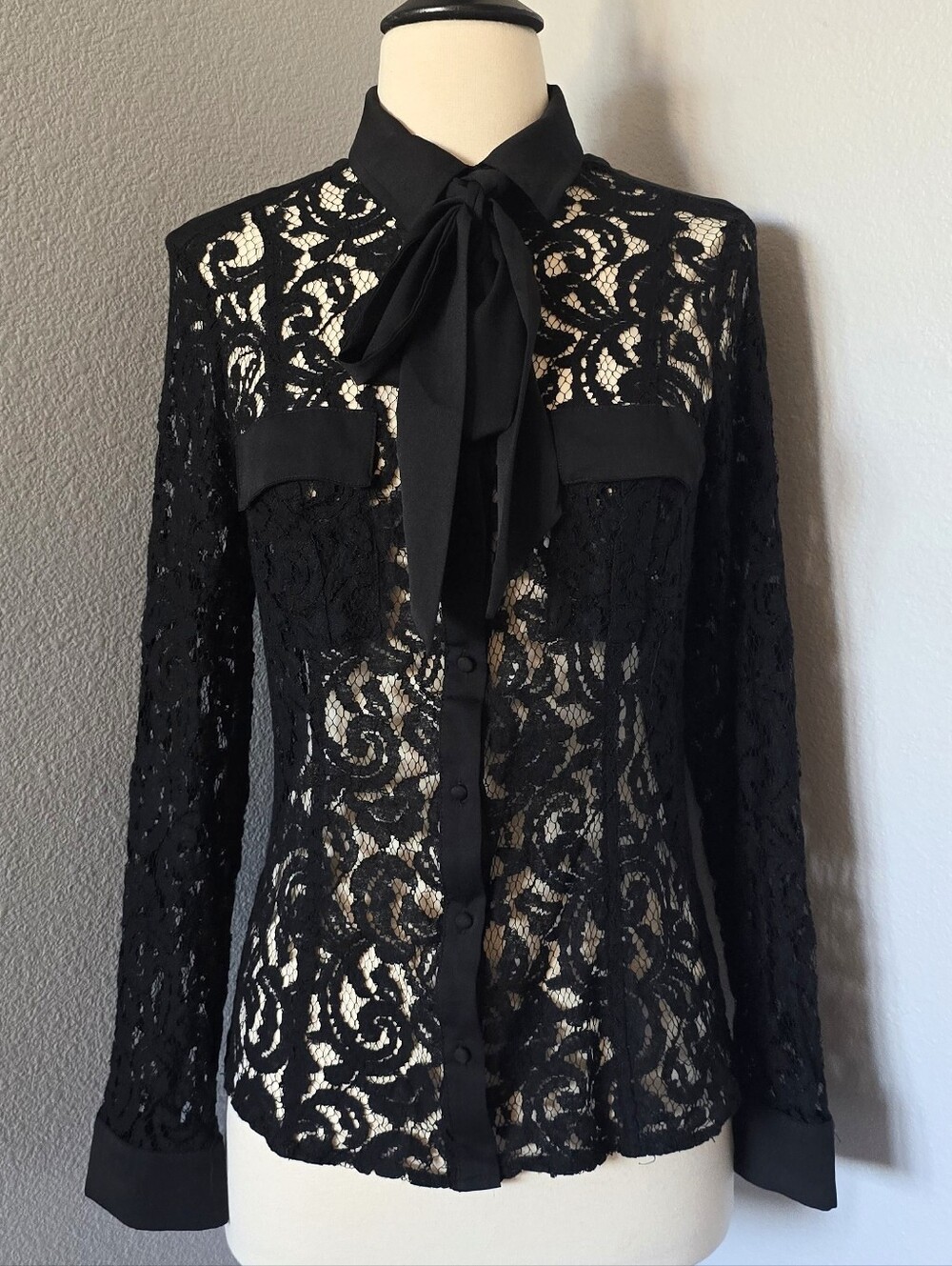 bebe Black Floral Lace Bow Tie Neck Blouse Button Front Long Sleeve Small